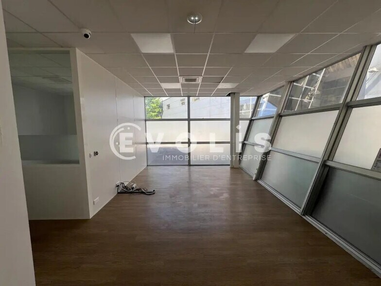 29 Rue Du Marché Rollay, Champigny-sur-Marne for sale - Interior Photo - Image 2 of 25