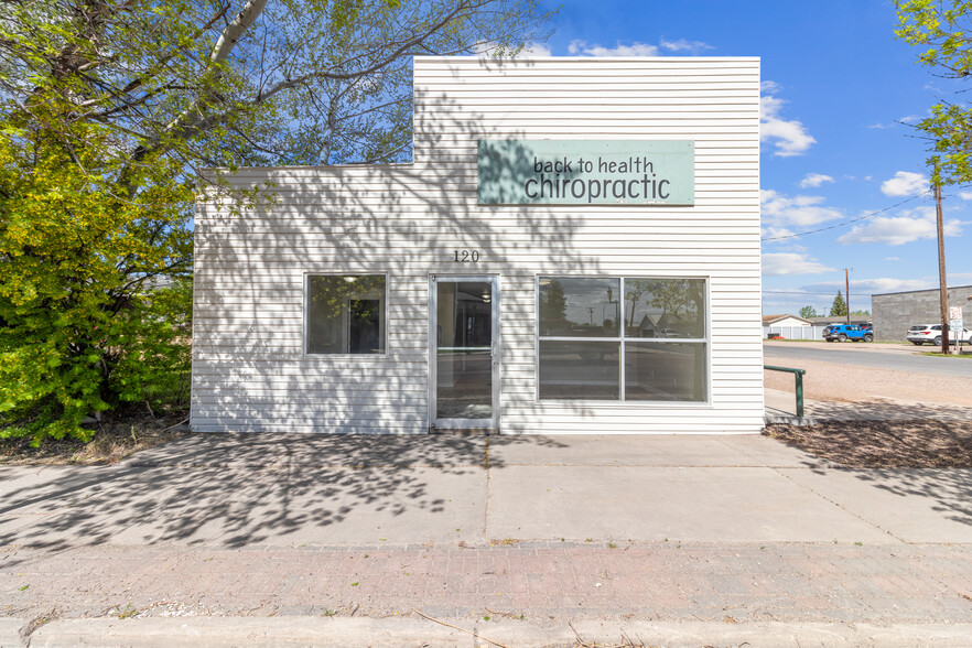 120 S Main St, Lyman, WY for sale - Primary Photo - Image 1 of 19