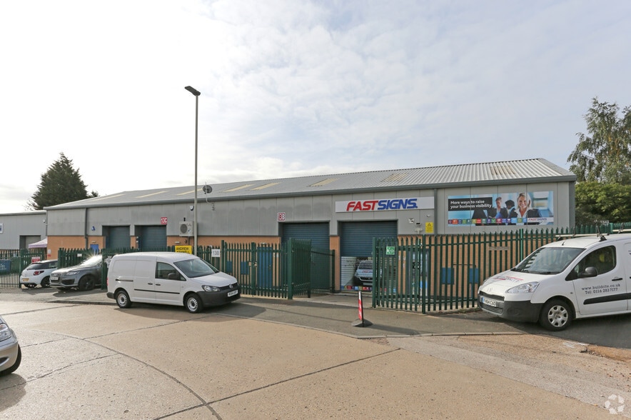 13A-13D Saffron Way, Leicester to rent - Building Photo - Image 2 of 4