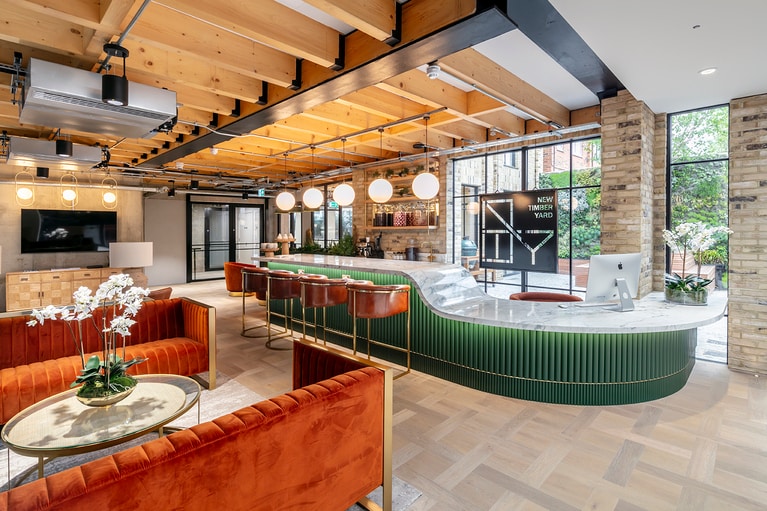 Dimes Pl, London to rent - Building Photo - Image 2 of 10