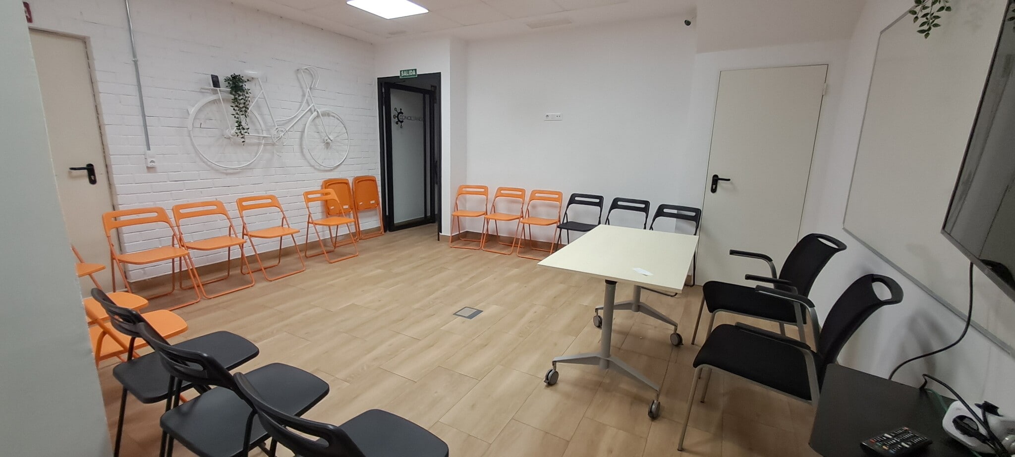 Calle Juan Carlos i, 13 Local 47, Alcalá de Henares, Madrid to rent Interior Photo- Image 1 of 4