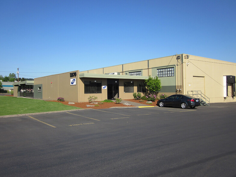 12700 SW Hall Blvd, Tigard, OR for rent - Building Photo - Image 1 of 4