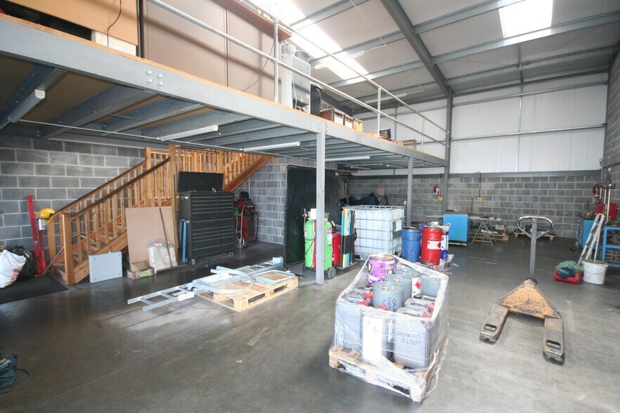 Marshall Way, Frome to rent - Building Photo - Image 3 of 3