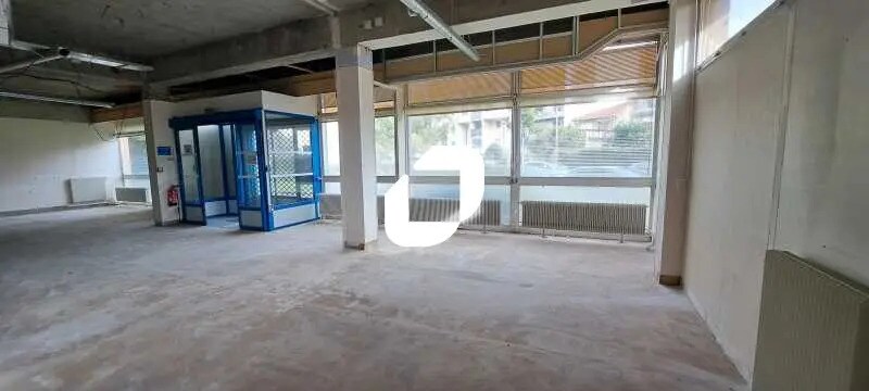 Office in Les Lilas for sale Interior Photo- Image 1 of 10