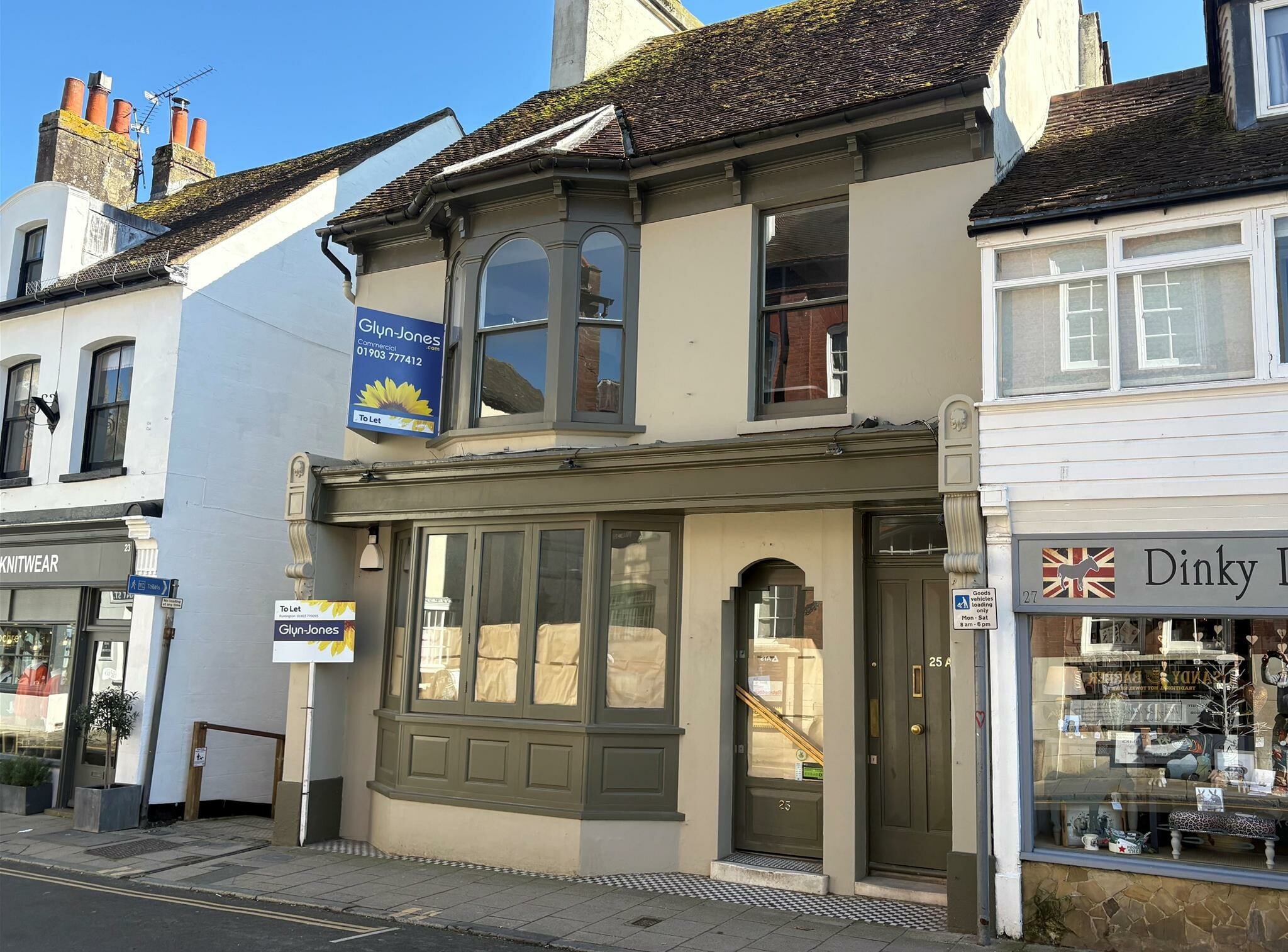 25 Tarrant St, Arundel to rent Primary Photo- Image 1 of 2
