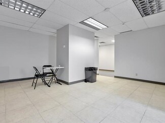 More details for 170 Rue Deveault, Gatineau, QC - Light Industrial for Sale