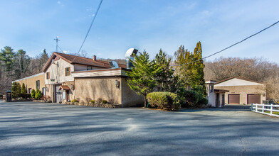 52 Maple Ter, Rockaway, NJ for sale Primary Photo- Image 1 of 1