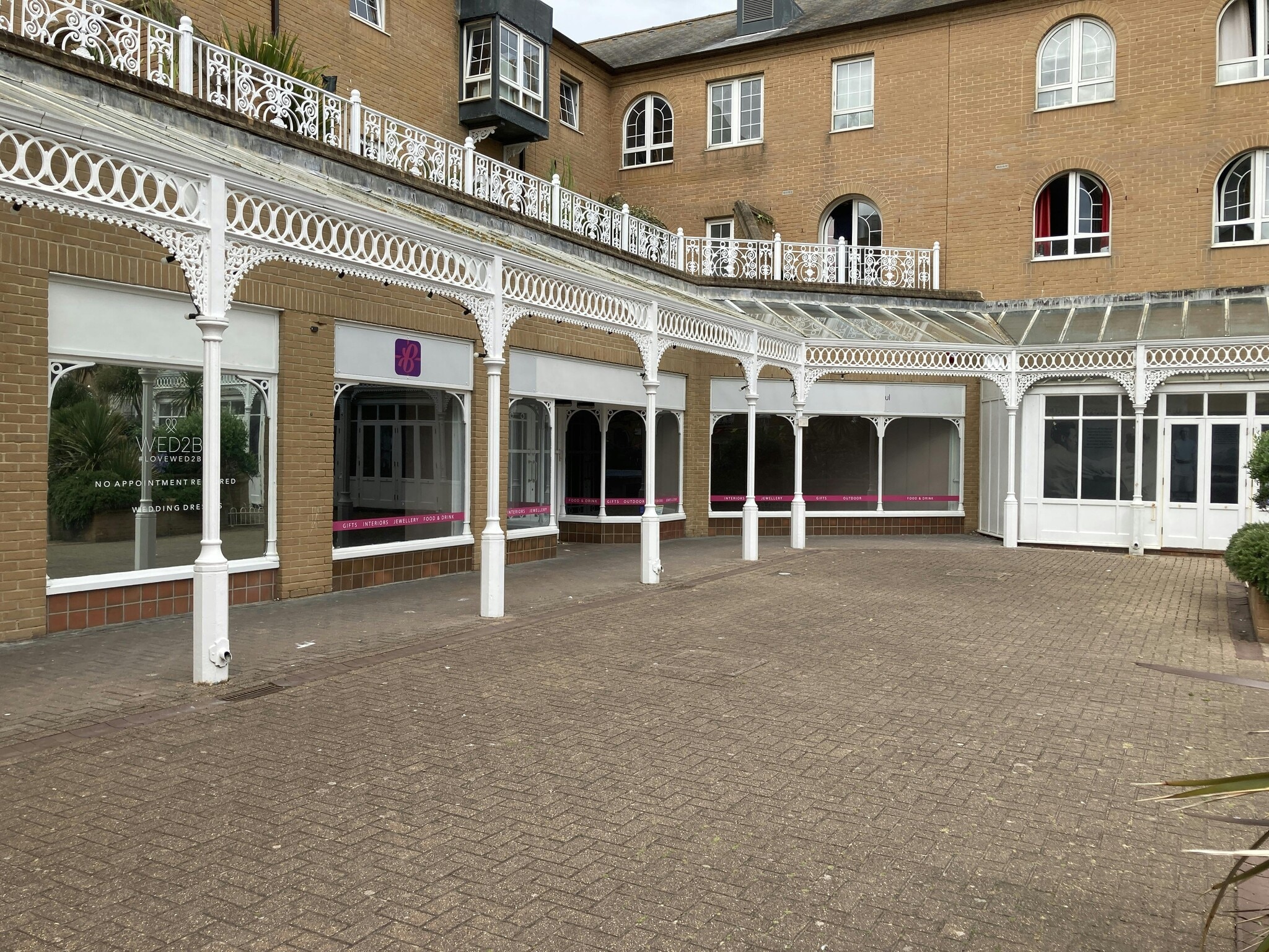 Waterfront, Brighton to rent Building Photo- Image 1 of 27