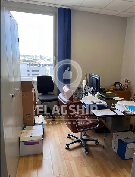 Office in Saint-Ouen-sur-Seine to rent - Interior Photo - Image 3 of 6