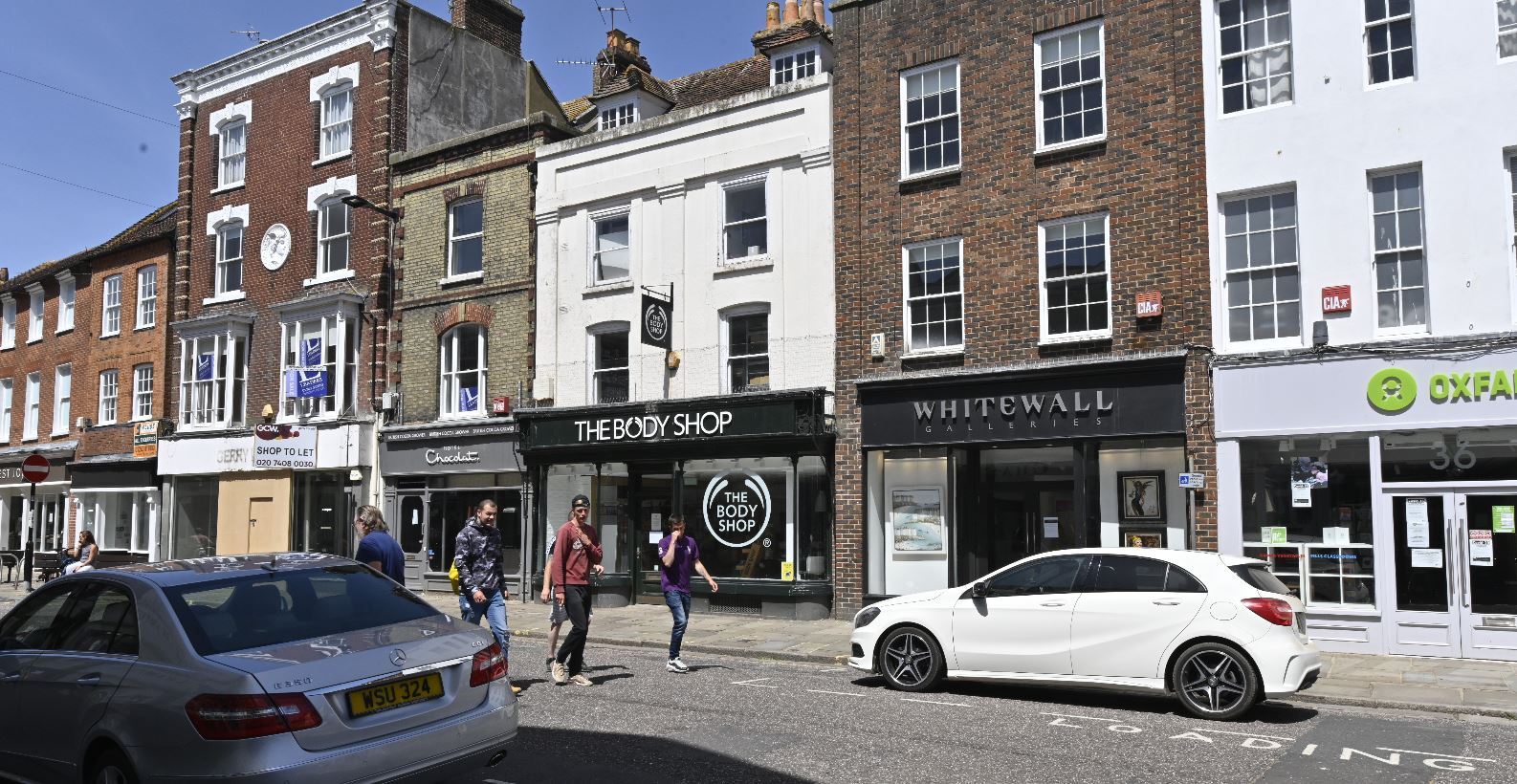 34-35 East St, Chichester for sale Primary Photo- Image 1 of 1