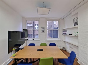47 Farringdon Rd, London to rent Interior Photo- Image 2 of 3