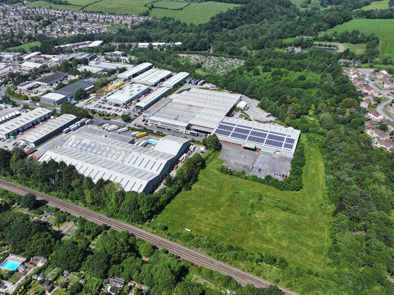 Bluewater Estate portfolio of 2 properties for sale on LoopNet.co.uk - Building Photo - Image 3 of 16