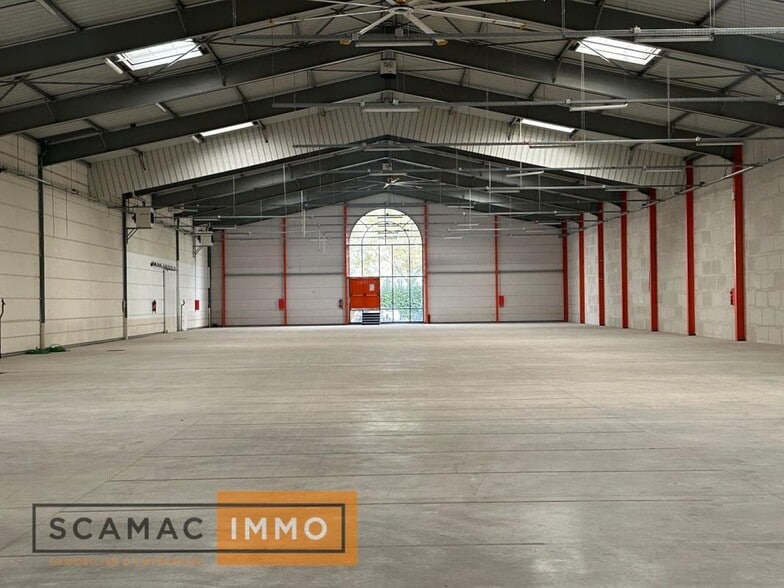 Industrial in Évry-Courcouronnes to rent - Building Photo - Image 3 of 9