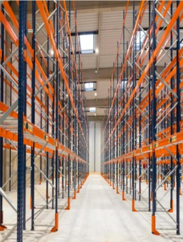 Light Industrial in Persan for sale Interior Photo- Image 1 of 18