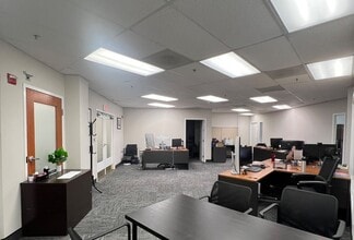 1952 Gallows Rd, Vienna, VA to rent Interior Photo- Image 1 of 4