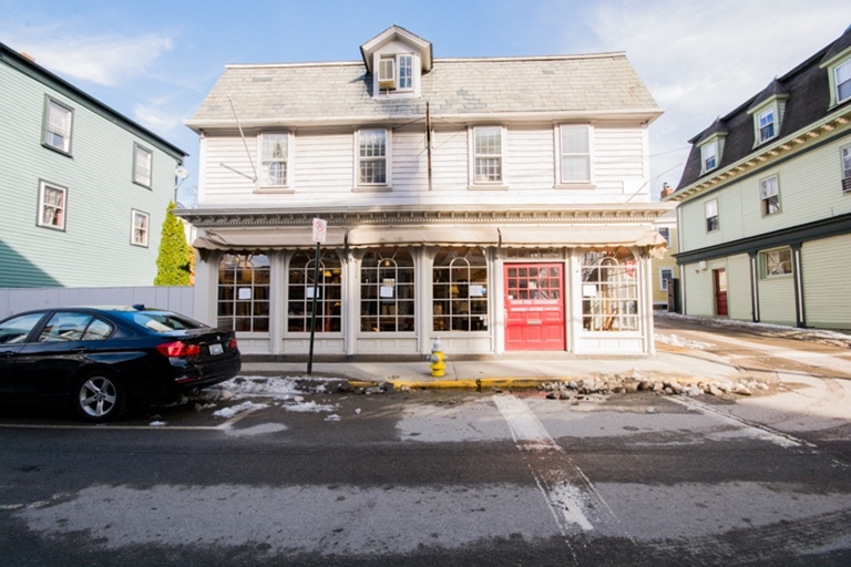 134 Spring St, Newport, RI for sale - Primary Photo - Image 1 of 1