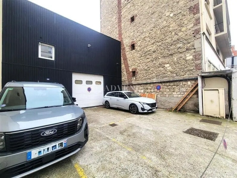Industrial in Courbevoie to rent - Building Photo - Image 3 of 8