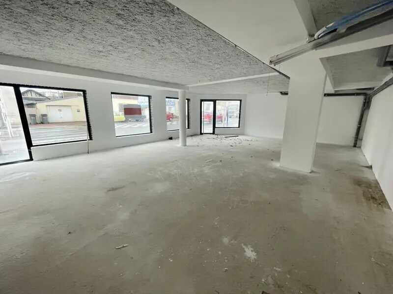 Retail in Déville-lès-Rouen for sale Interior Photo- Image 1 of 11