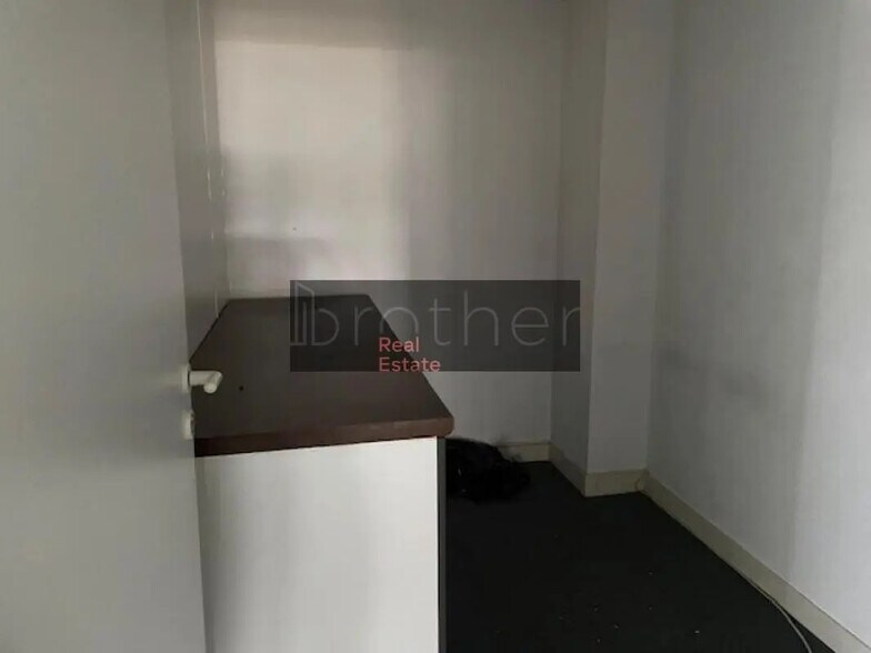 Office in Bordeaux to rent - Interior Photo - Image 3 of 5