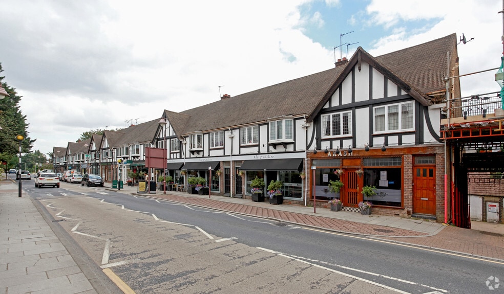 137-197 Watling St, Radlett to rent - Building Photo - Image 2 of 6