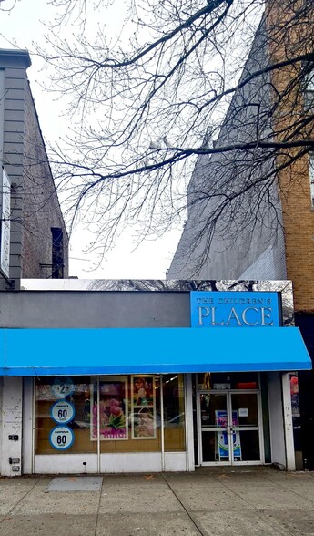 31-55 Steinway st, Astoria, NY to rent - Primary Photo - Image 2 of 4