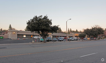 1491-1501 E Thousand Oaks Blvd, Thousand Oaks, CA for sale Building Photo- Image 1 of 1