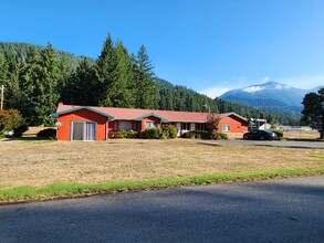 10023 US Highway 12, Randle, WA for sale Building Photo- Image 1 of 1