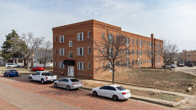 Amarillo Portfolio portfolio of 8 properties for sale on LoopNet.co.uk Building Photo- Image 1 of 14