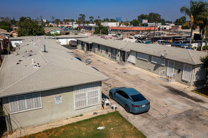 1307-1311 E Peck St, Compton, CA for sale - Building Photo - Image 2 of 9