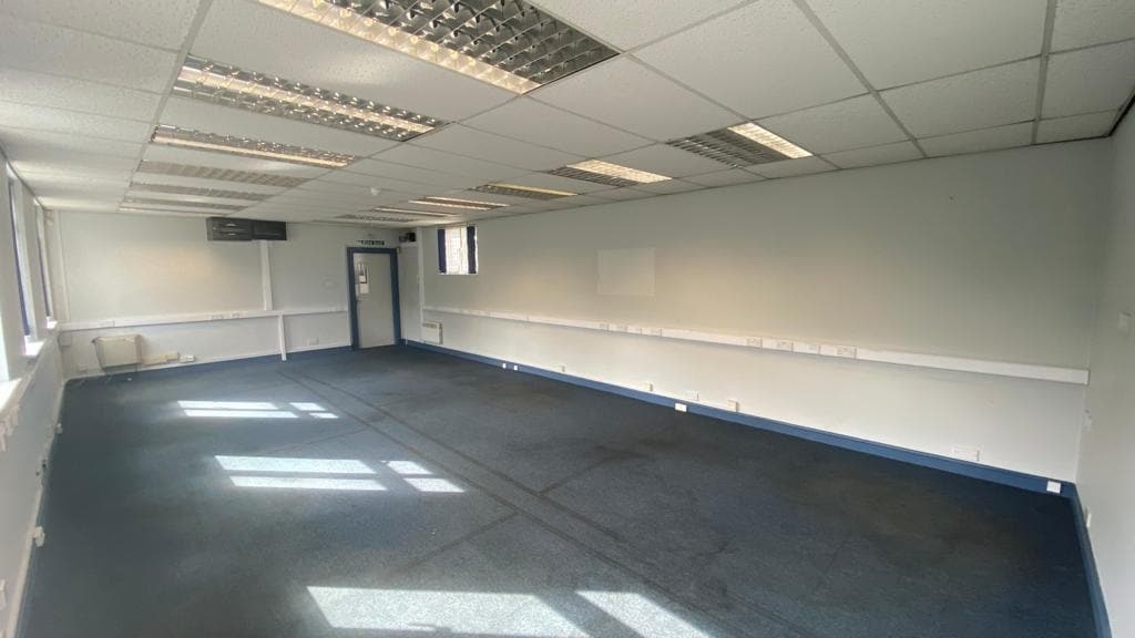 Coppice Side Industrial Estate, Walsall to rent Interior Photo- Image 1 of 3