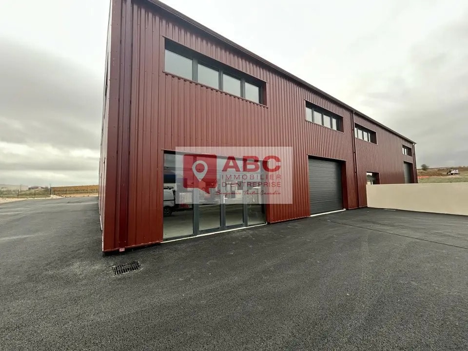 Location Local d'activités 105 m² à 1 912 m² - Photo 1