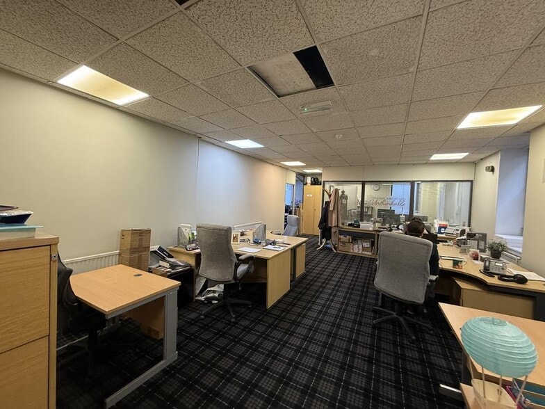 82 Union St, Glasgow for sale - Interior Photo - Image 2 of 18