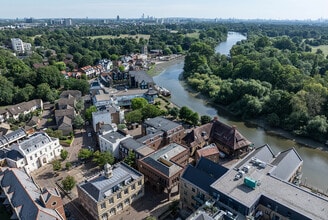 Swan St, Isleworth, MDS - Aerial  map view