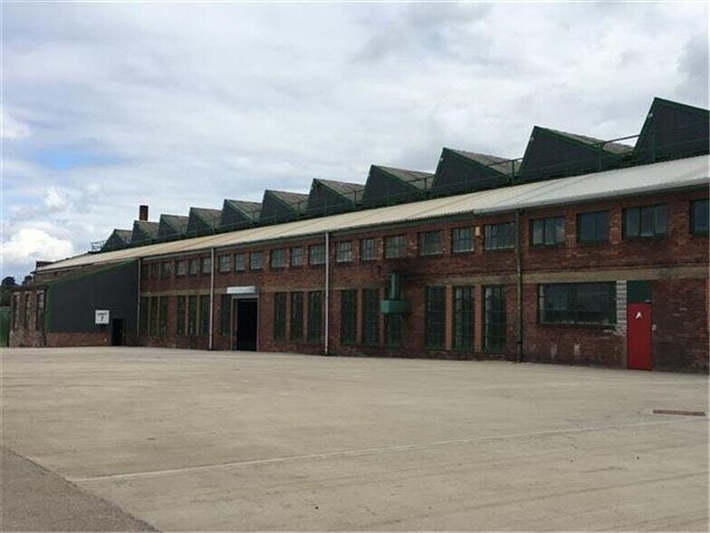 Elm Tree St, Wakefield to rent - Building Photo - Image 2 of 2