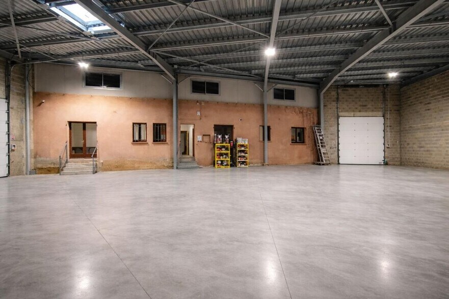 Industrial in Portet-sur-Garonne for sale - Building Photo - Image 2 of 8