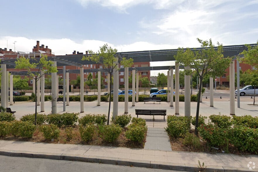 Bulevar Picos de Europa, 14, San Sebastián de los Reyes, Madrid for sale - Building Photo - Image 2 of 2