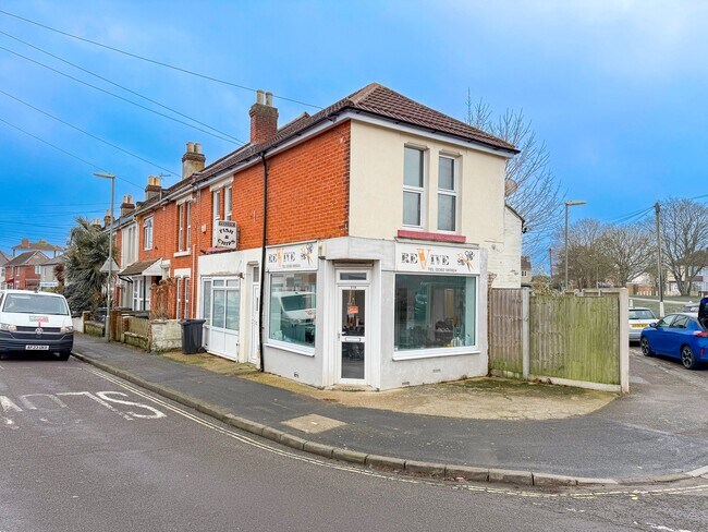 More details for 31A Cambridge Rd, Gosport - Retail to Rent