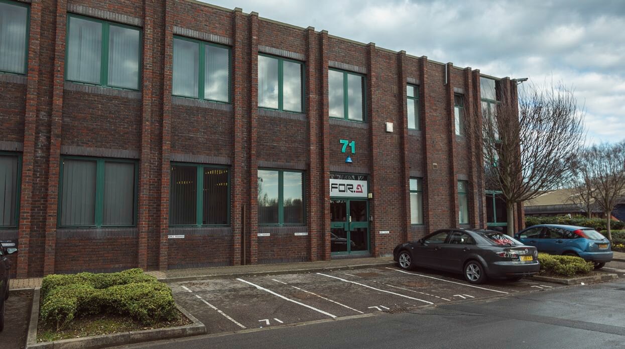 Leatherhead Rd, Chessington for sale Primary Photo- Image 1 of 1