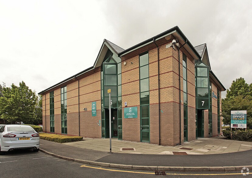 5-7 The Parks, Newton Le Willows for sale - Building Photo - Image 1 of 1