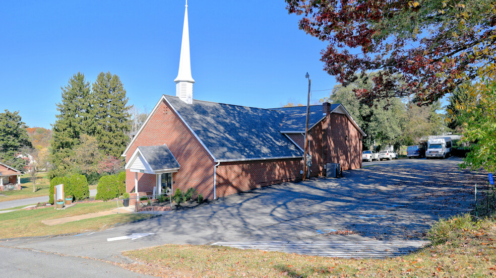 301 Bolling St, Radford, VA for sale - Building Photo - Image 3 of 59