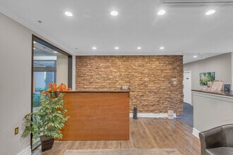 794 Penllyn Blue Bell Pike, Blue Bell, PA to rent Interior Photo- Image 2 of 13