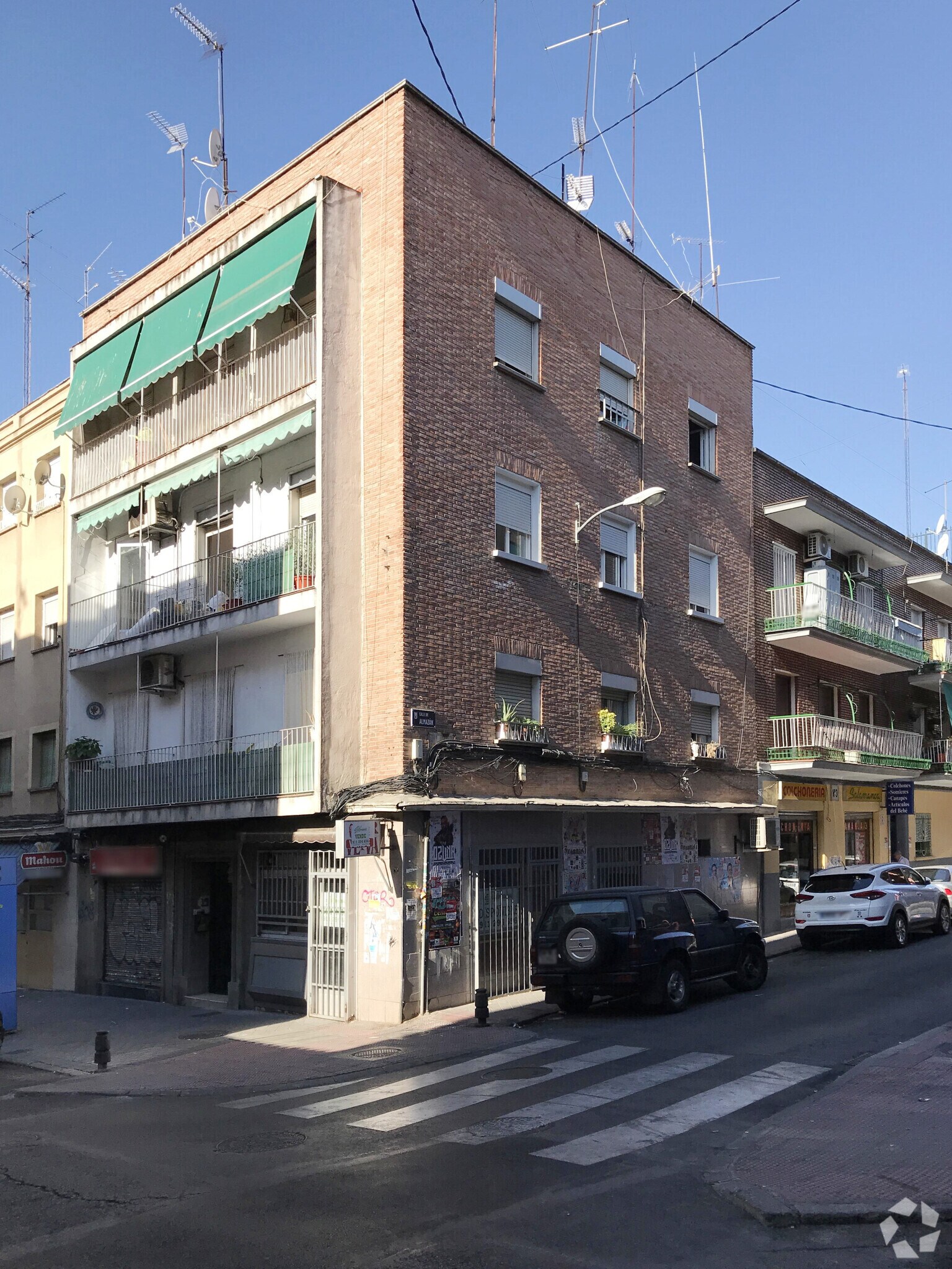Calle de la Huerta de Castañeda, 38, Madrid, Madrid for sale Primary Photo- Image 1 of 1