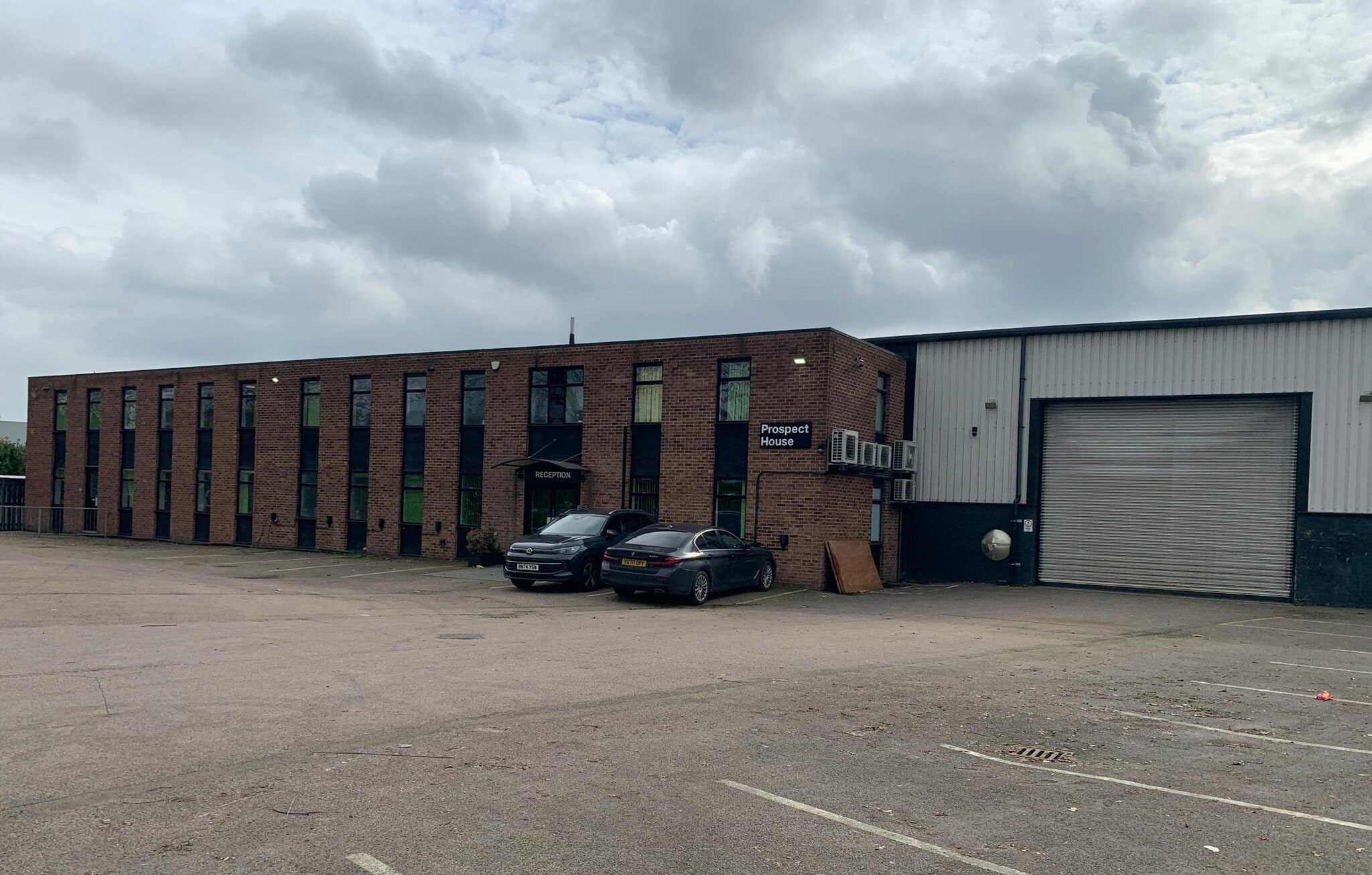 Riverside Way, Dartford to rent Building Photo- Image 1 of 1