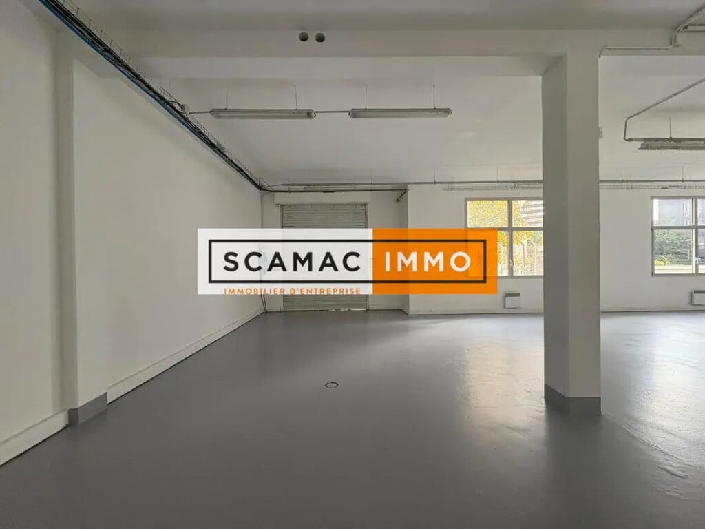 Location Entrepôt 293 m² à 350 m² - Photo 1