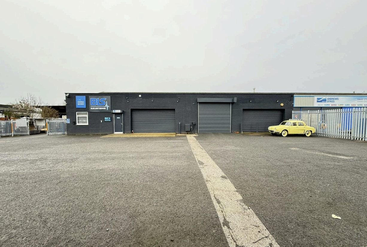 Royce Rd, Peterborough to rent Building Photo- Image 1 of 5