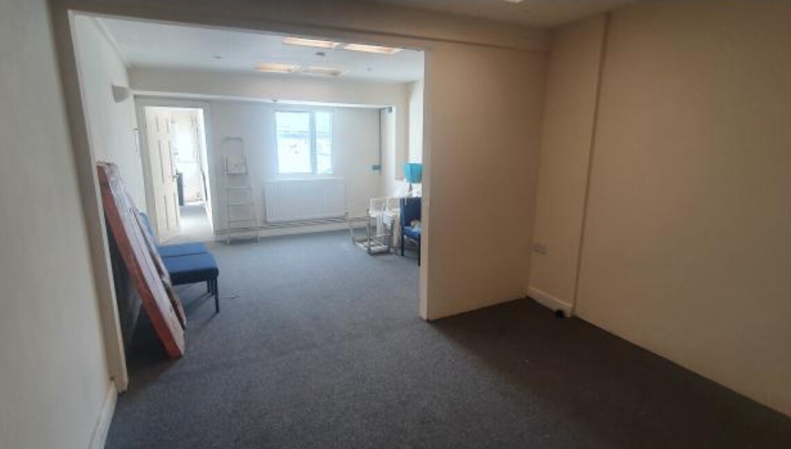 64 Stewart St, Wolverhampton to rent Interior Photo- Image 1 of 2