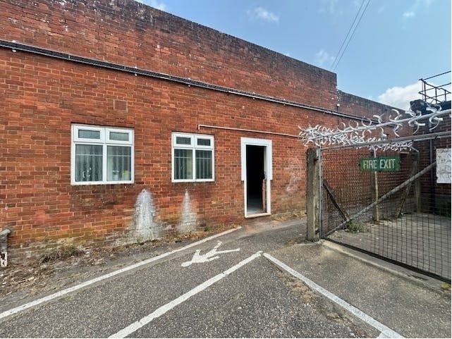 364 Ashley Rd, Poole to rent - Building Photo - Image 3 of 3