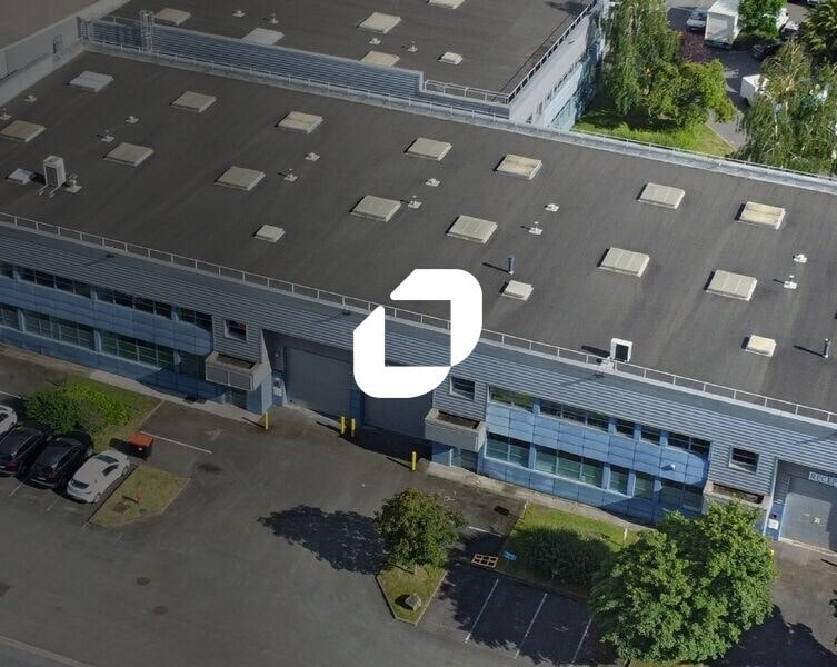 Location Local d'activités 738 m² - Photo 1