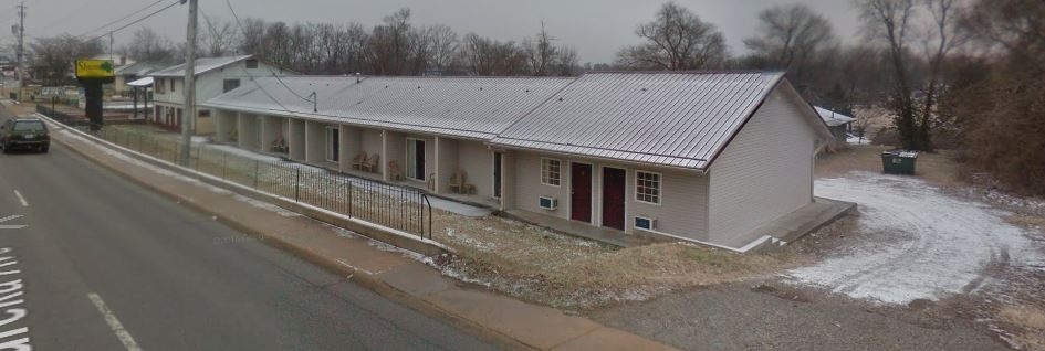 705 Eureka Ave, Berryville, AR for sale - Building Photo - Image 1 of 1