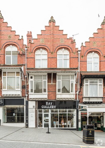 21 Station Rd, Colwyn Bay for sale - Primary Photo - Image 1 of 1